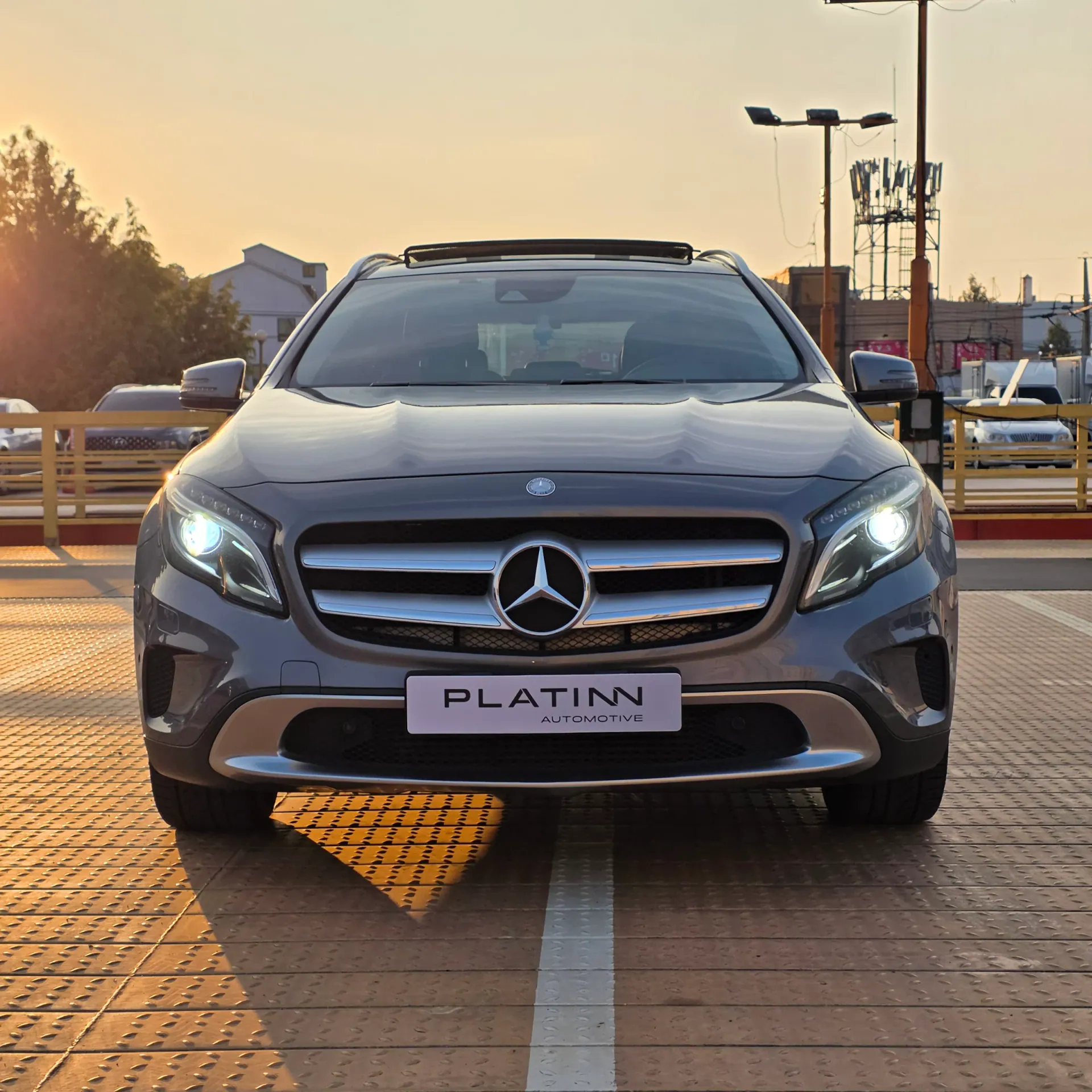 Mercedes-Benz GLA 200d — fotografia 1 nga 22